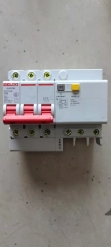 漏电保护器（3P63A）